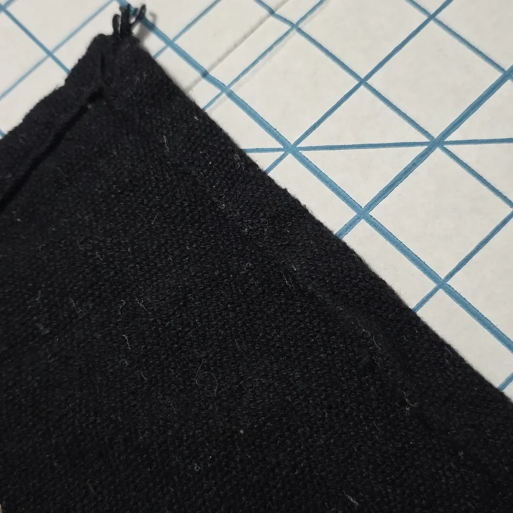 Black and Tan Table Runner, 14x28, Gently Preloved‎